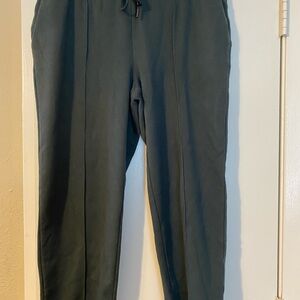 A New Day Women’s Dark Green Crop Pants